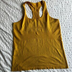 GUC Swiftly Tech Tank Top Gold 10